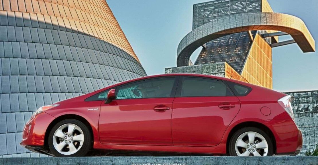 2014 toyota prius red 1011 1