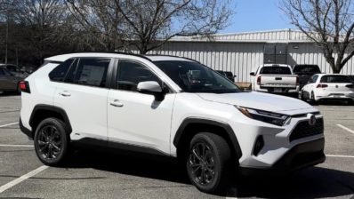 2023 toyota rav4 wind chill pearl 0