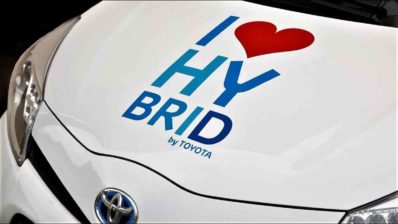 consumer reports recommeded hybrid sedans