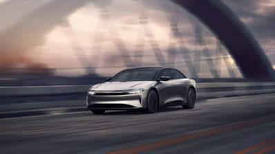 lucid air stealth three quarter